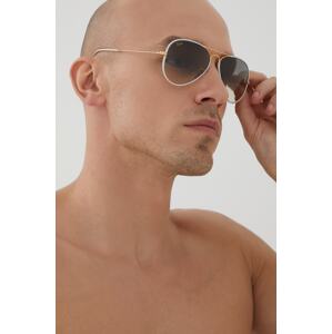Sunčane naočale Ray-Ban boja: zlatna