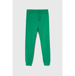 Dječji pamučni donji dio trenirke United Colors of Benetton boja: zelena, bez uzorka