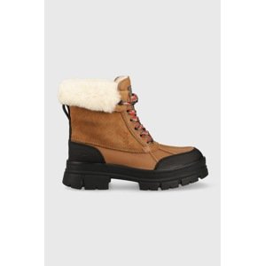 Čizme UGG W Ashton Addie za žene, boja: smeđa, s platformom, s toplom podstavom, 1130524.CHE