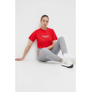 Pamučna majica New Balance boja: crvena